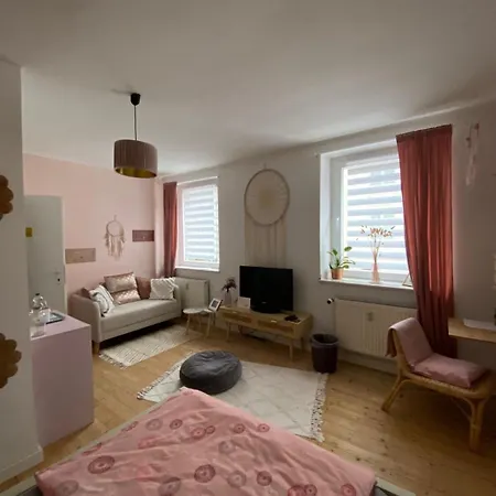 Apartment Bohemian Dream -hbf/innenhafen Fusslaeufig!wg-zimme